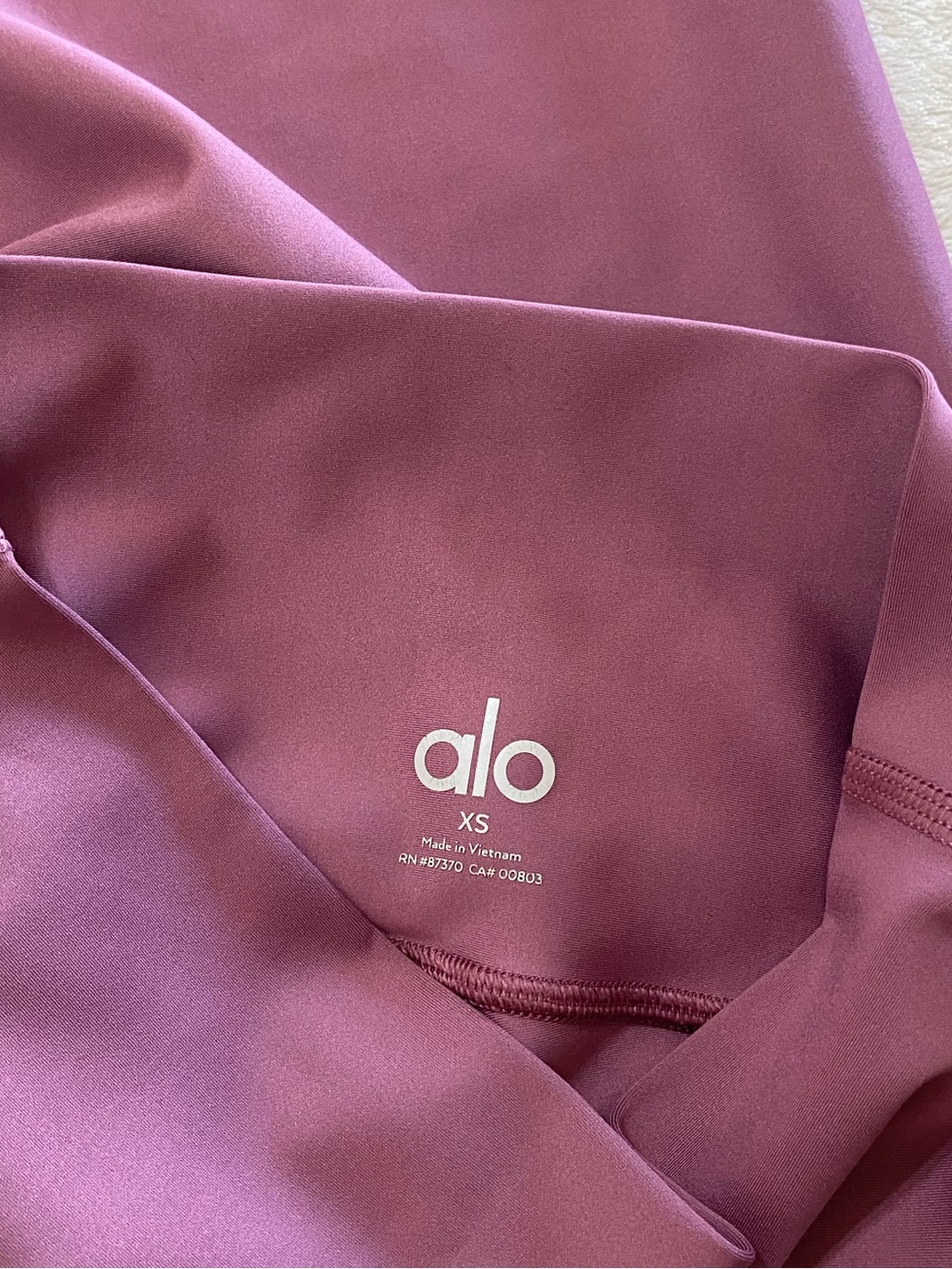 ALO Matching set Airlift Intrigue Sports Bra & Leggings RARE Color Mauve Size XS - Picture 8 of 15